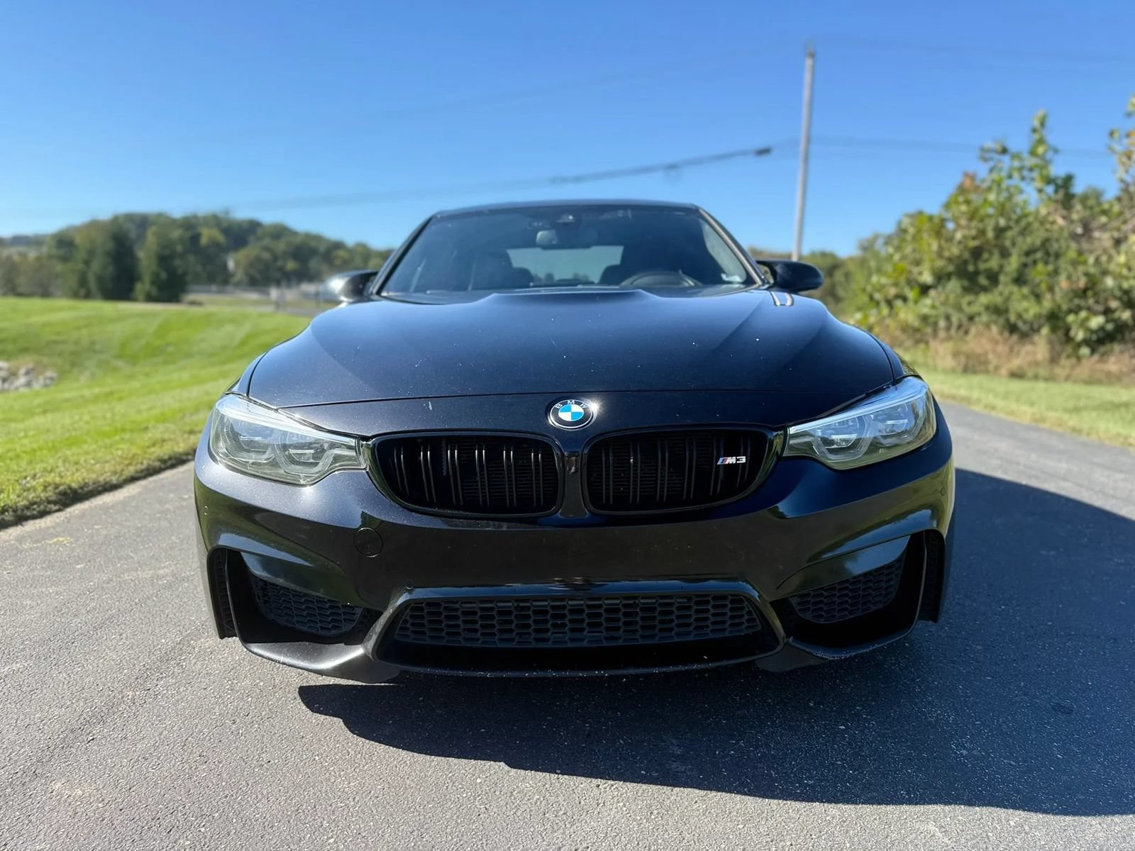 Used 2018 BMW M3 RWD image 2