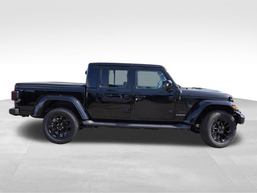 Used 2022 Jeep Gladiator Overland AWD/4WD image 4