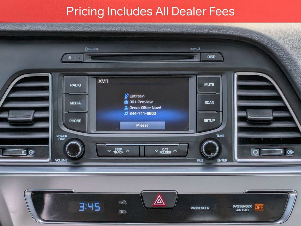 Used 2015 Hyundai Sonata SE w/ Option Group 02 FWD image 17