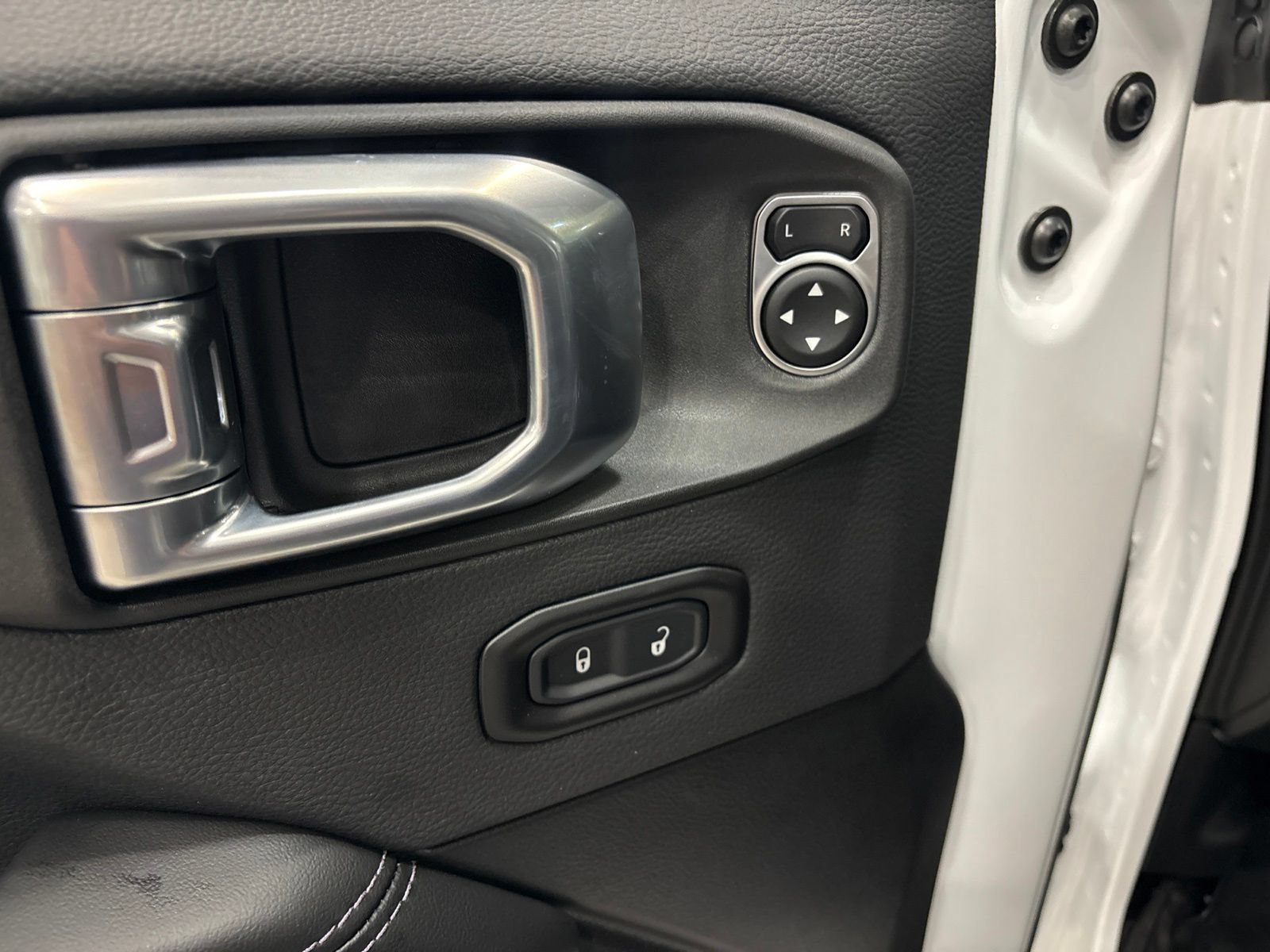 New 2026 Jeep Wrangler Unlimited Sport AWD/4WD image 11