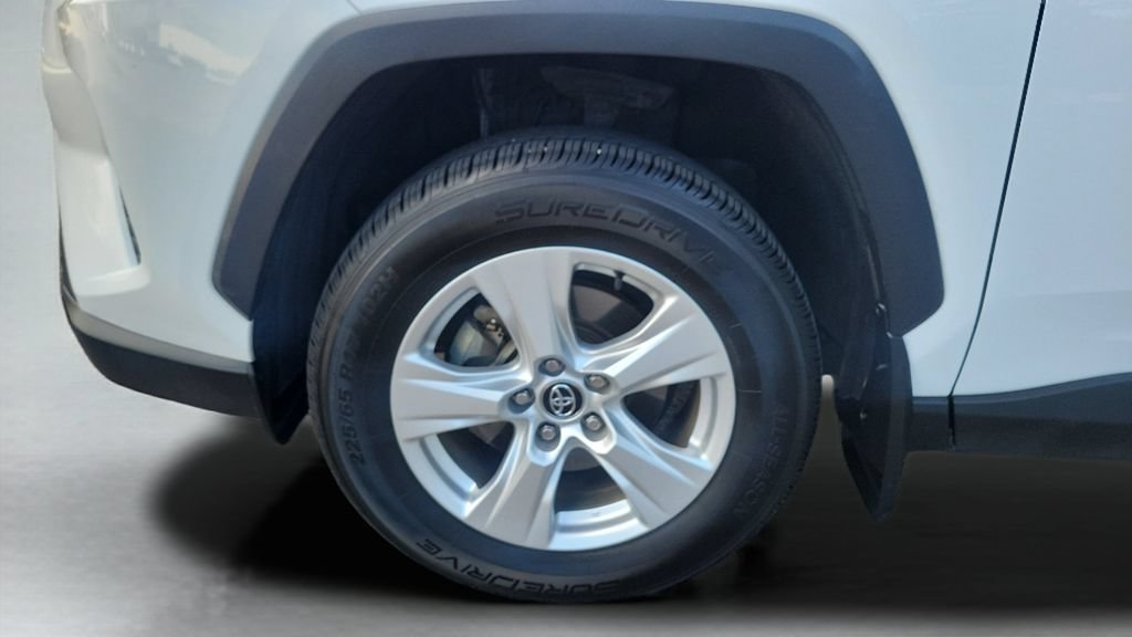 Certified 2020 Toyota RAV4 XLE FWD image 26