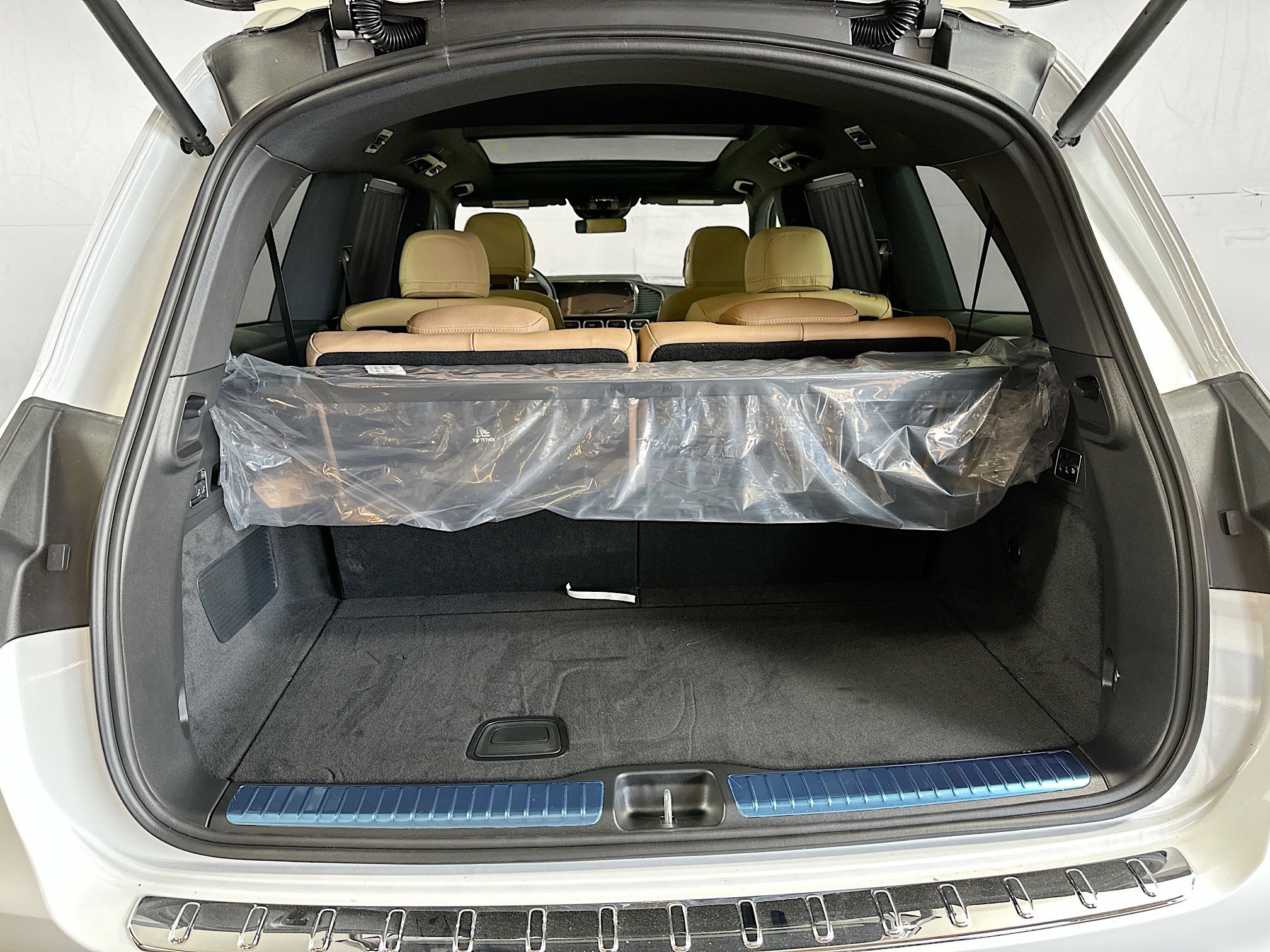 New 2026 Mercedes-Benz GLS 580 4MATIC image 29
