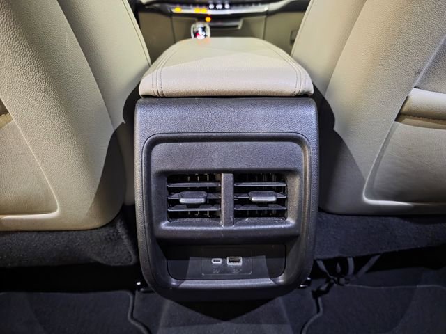 Used 2021 Cadillac XT4 Premium Luxury image 23