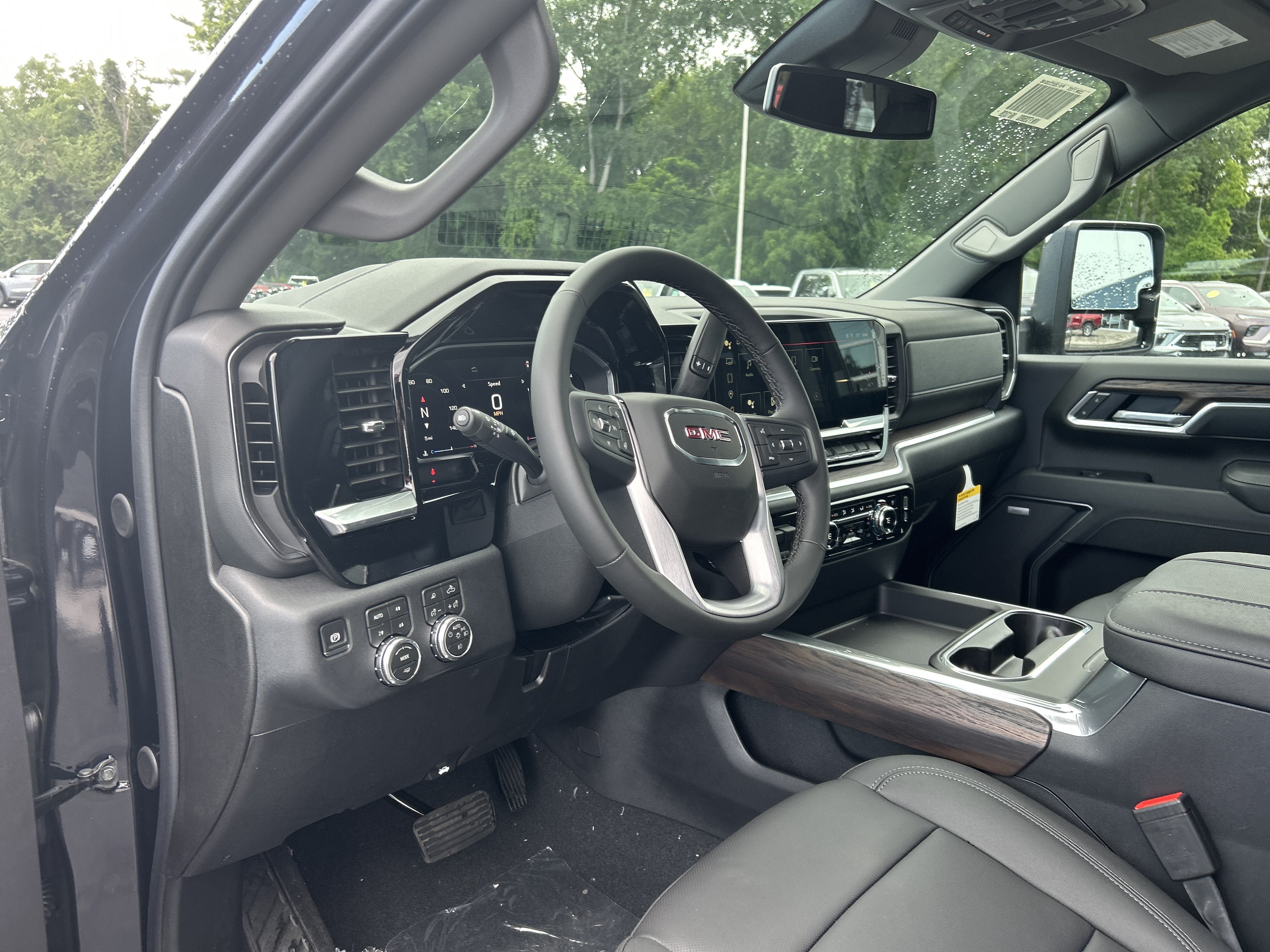 New 2026 GMC Sierra 2500 SLT w/ SLT Premium Package AWD/4WD image 19