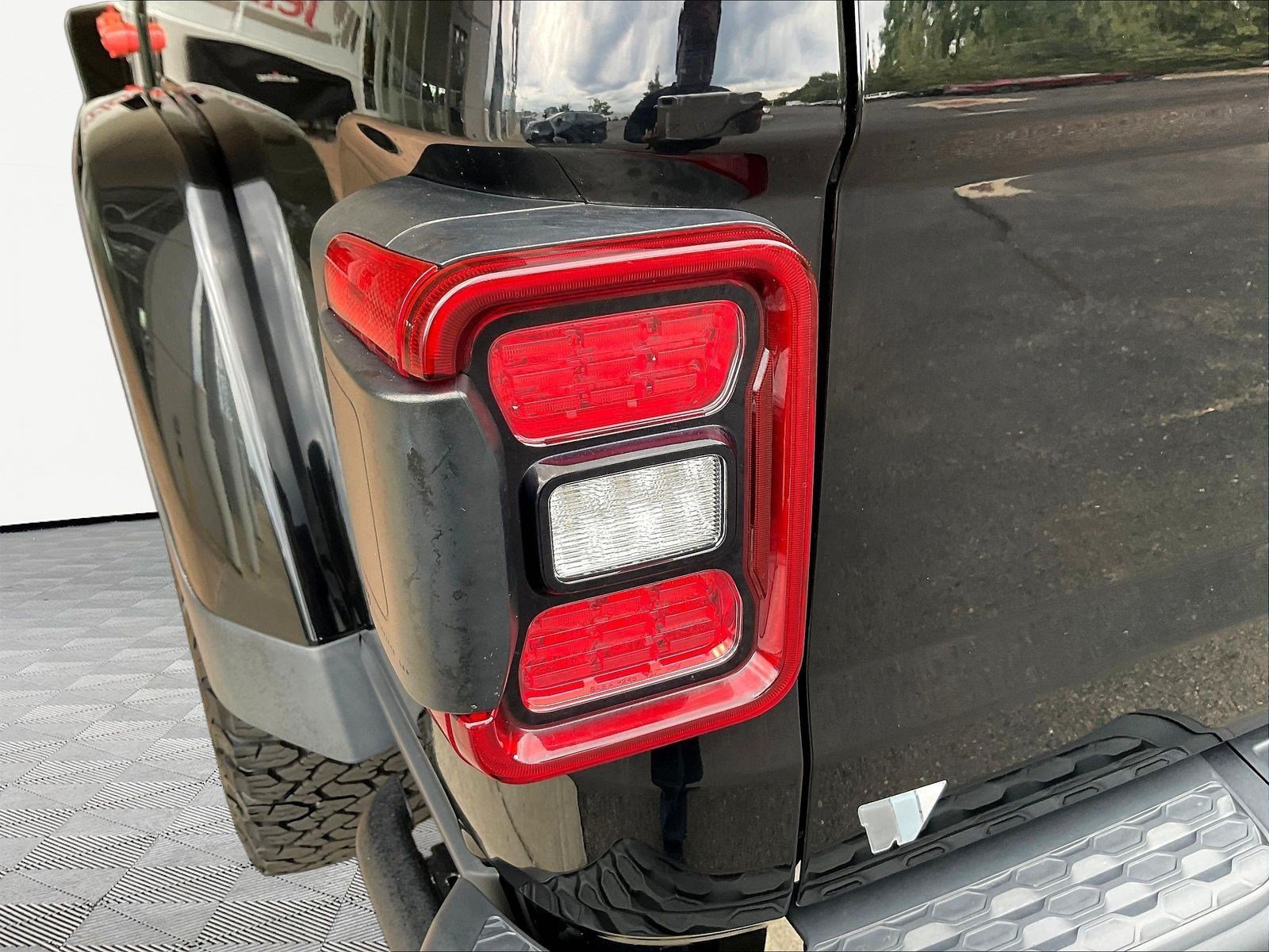 Used 2020 Jeep Gladiator Rubicon AWD/4WD image 24
