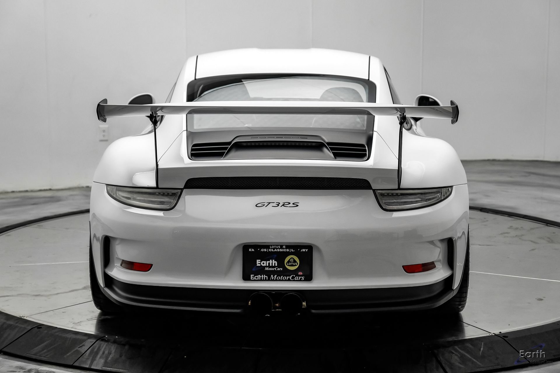 Used 2016 Porsche 911 GT3 RS RWD image 16