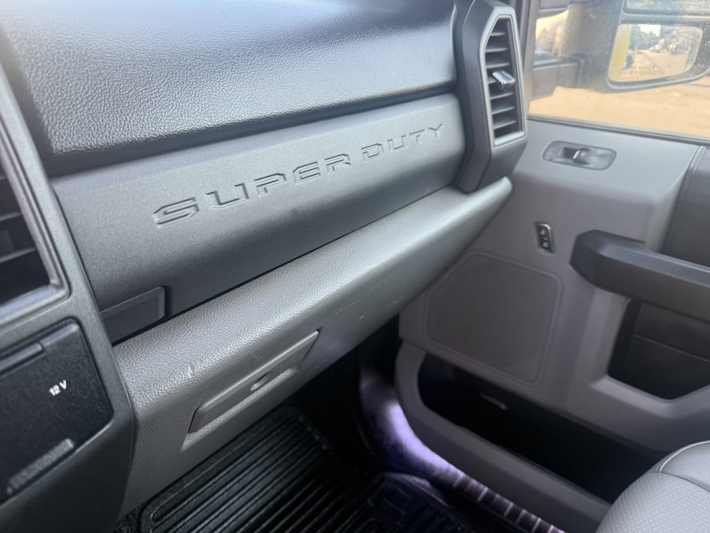 Used 2019 Ford F550 2WD Regular Cab Super Duty image 13