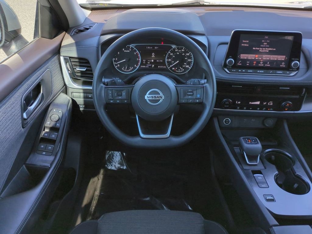 Certified 2021 Nissan Rogue SV image 16
