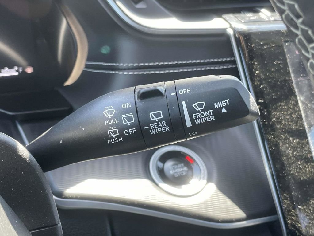 Certified 2025 Jeep Grand Cherokee Laredo w/ Trailer Tow Package image 35