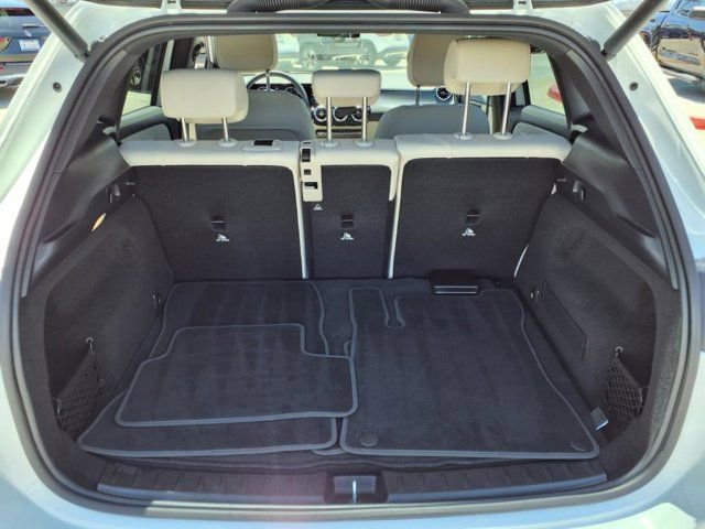 Used 2025 Mercedes-Benz GLA 250 image 4