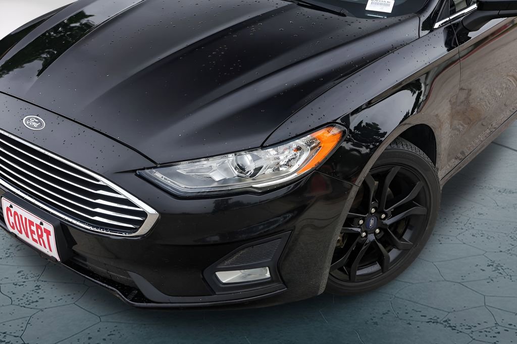 Used 2020 Ford Fusion SE w/ Equipment Group 151A FWD image 3
