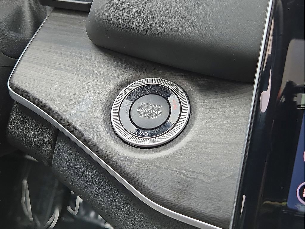 Used 2022 Jeep Grand Cherokee Limited 4xe image 32