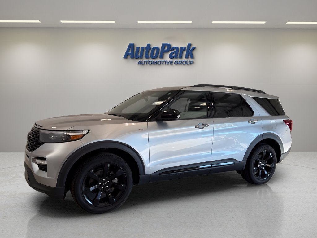 Used 2023 Ford Explorer ST-Line w/ Class IV Trailer Tow Package AWD/4WD image 3