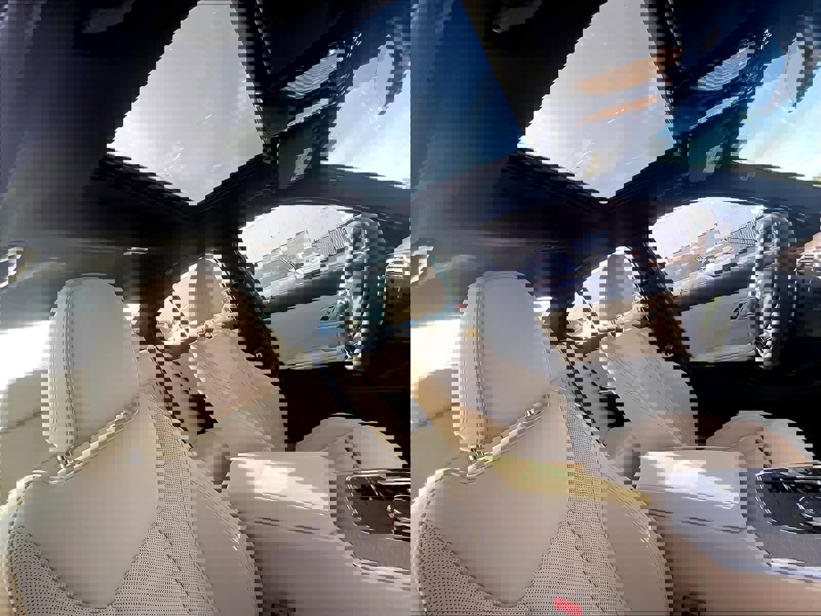 Used 2025 BMW 330i Sedan w/ Convenience Package image 24