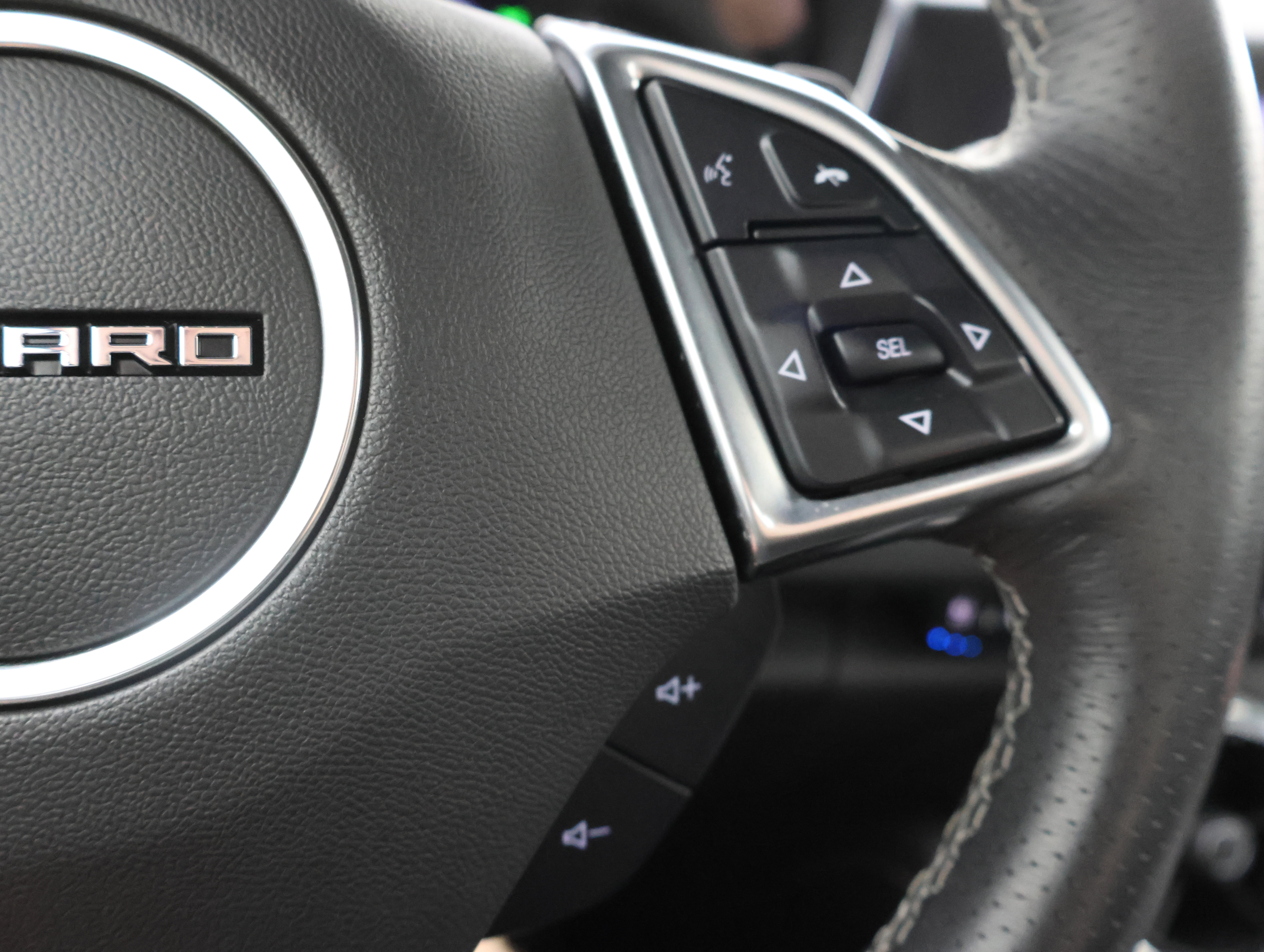 Used 2019 Chevrolet Camaro SS RWD image 15