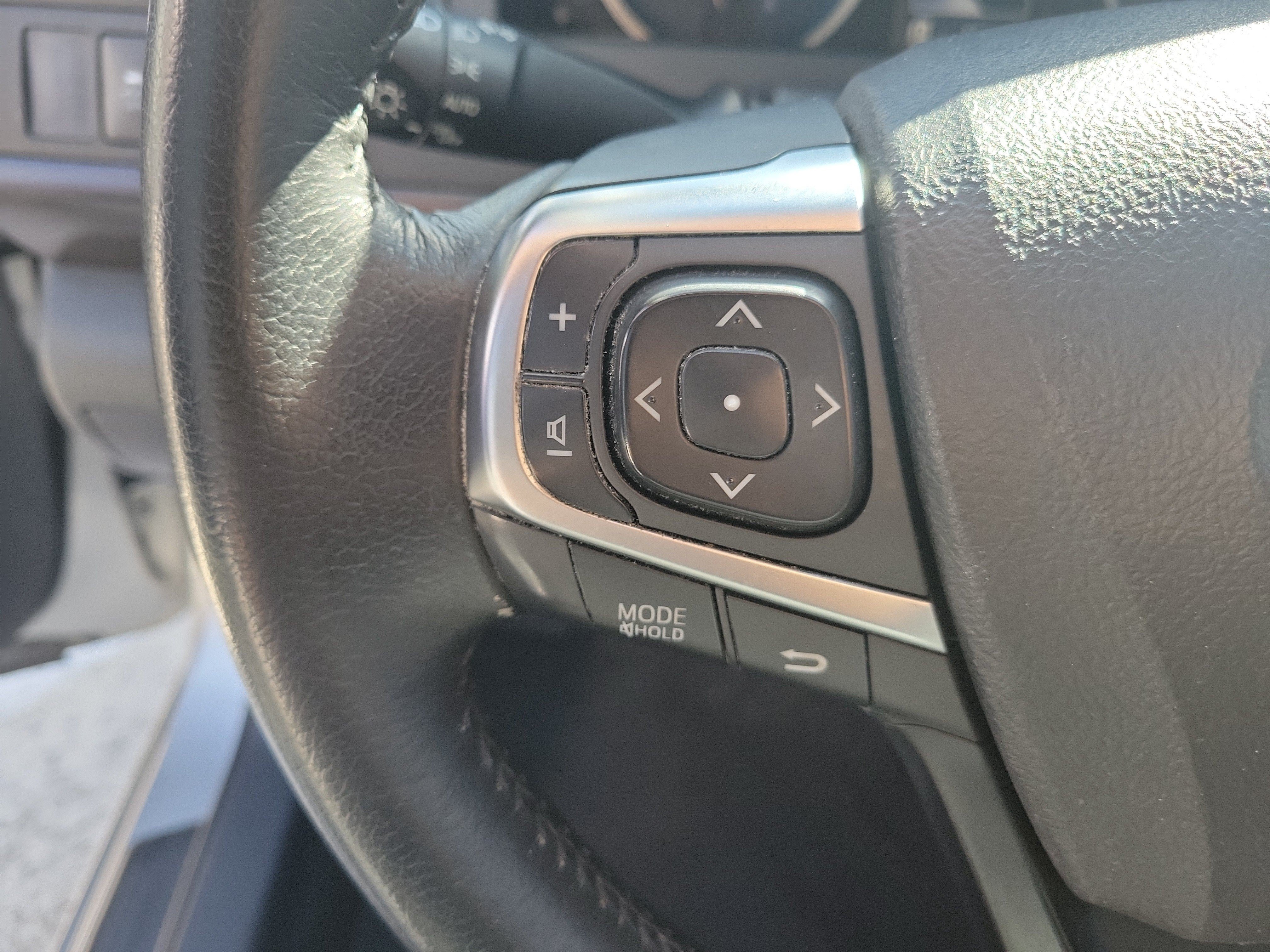 Used 2015 Toyota Camry XLE FWD image 26