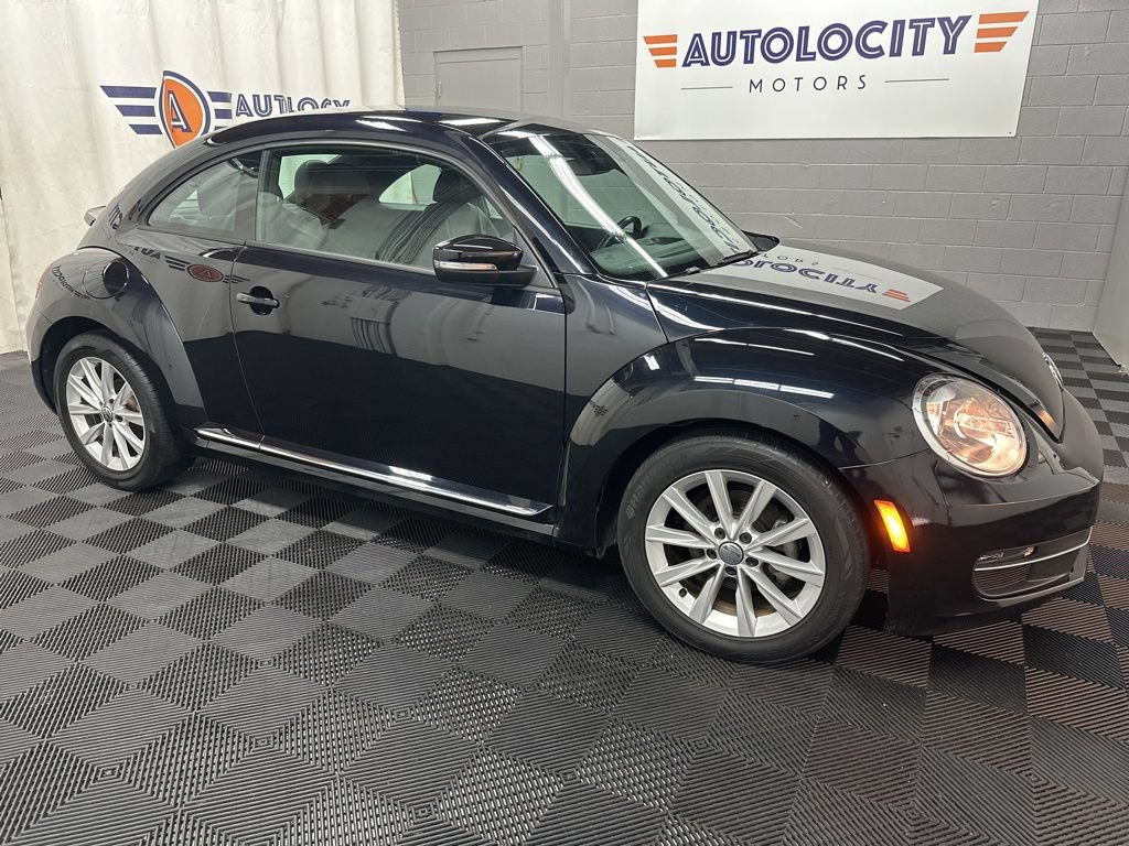 Used 2018 Volkswagen Beetle 2.0T FWD image 3
