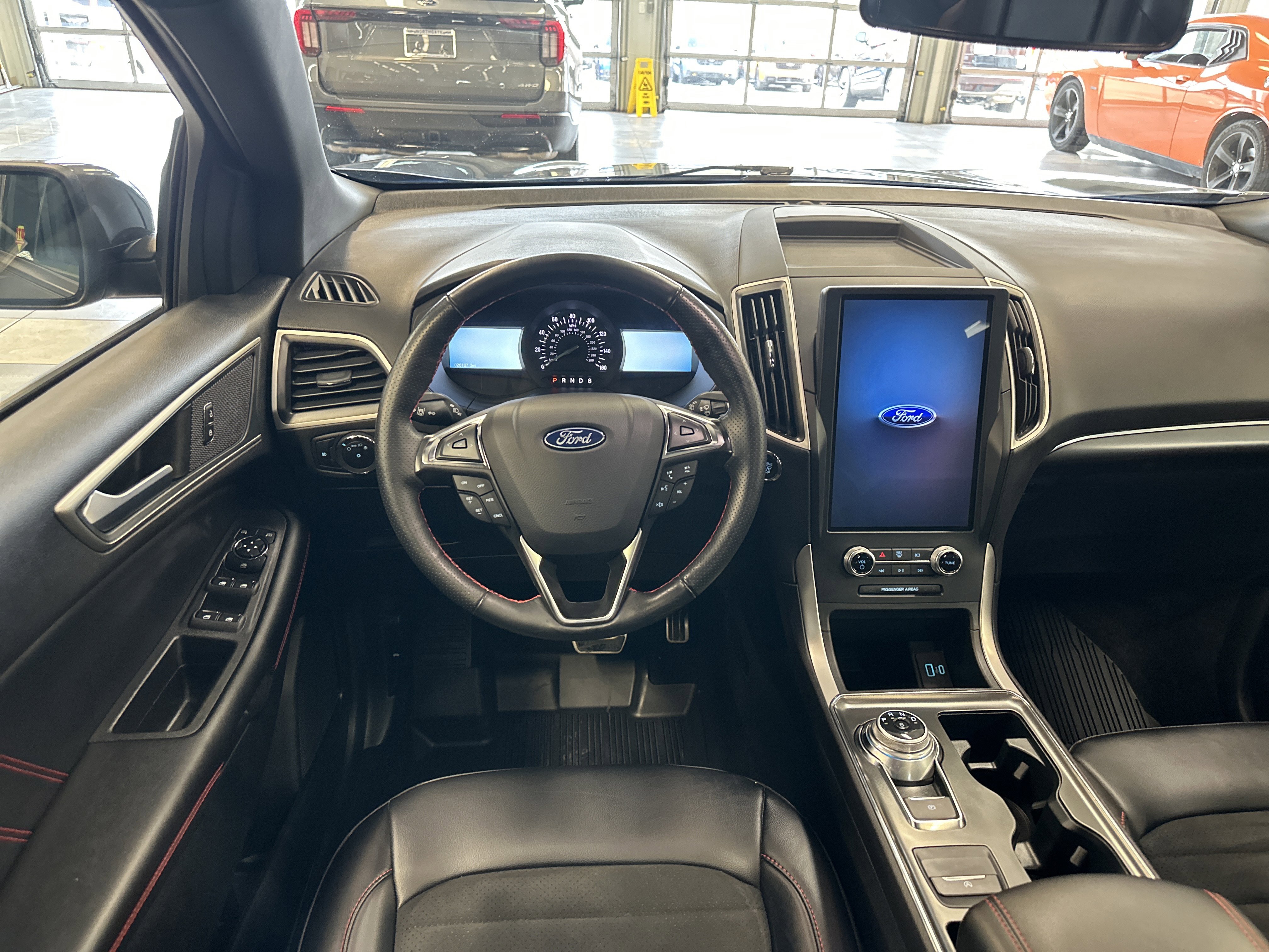 Used 2024 Ford Edge ST-Line image 2