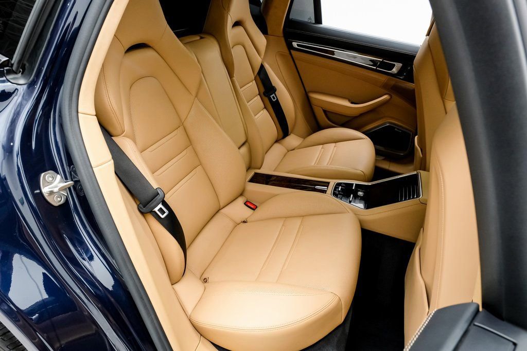 Used 2022 Porsche Panamera Turbo S image 29
