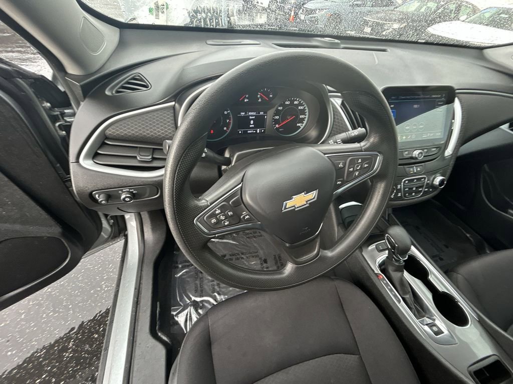 Used 2024 Chevrolet Malibu LT image 14