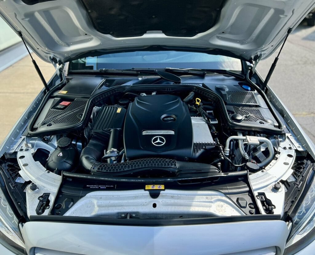 Used 2015 Mercedes-Benz C 300 4MATIC Sedan image 12