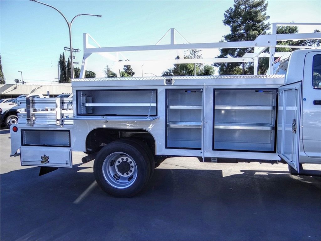 New 2024 RAM 4500 Tradesman image 12