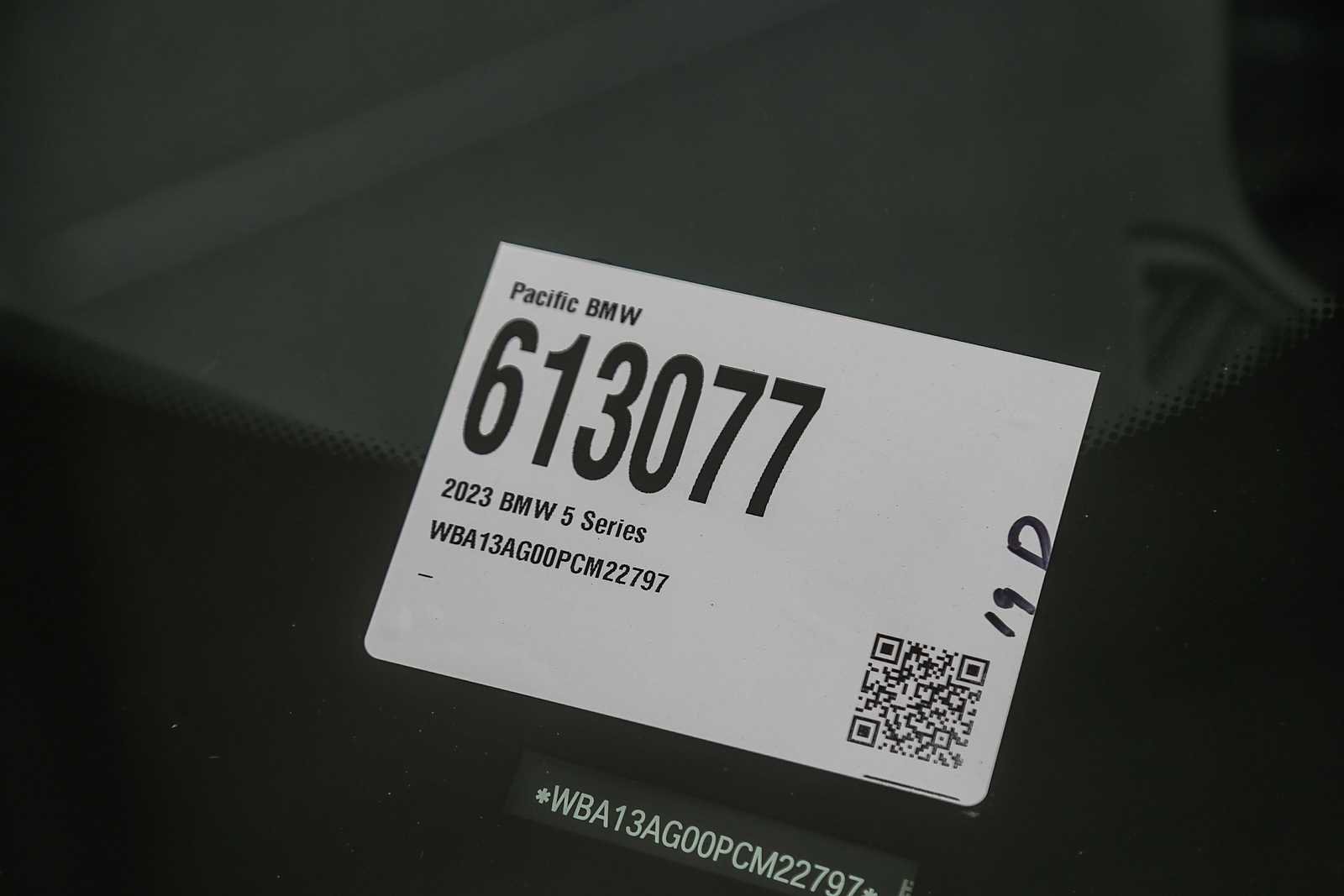 Certified 2023 BMW 530e w/ Convenience Package image 25