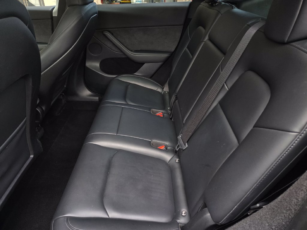 Used 2023 Tesla Model Y Long Range AWD/4WD image 12
