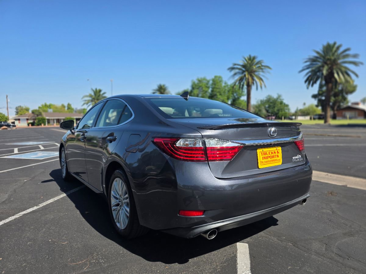 Used 2015 Lexus ES 350 w/ Premium Package FWD image 11