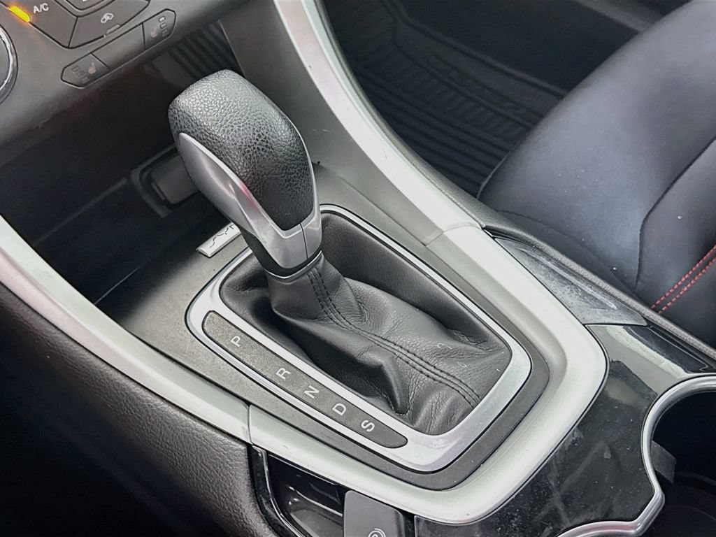 Used 2016 Ford Fusion SE w/ Equipment Group 201A FWD image 15