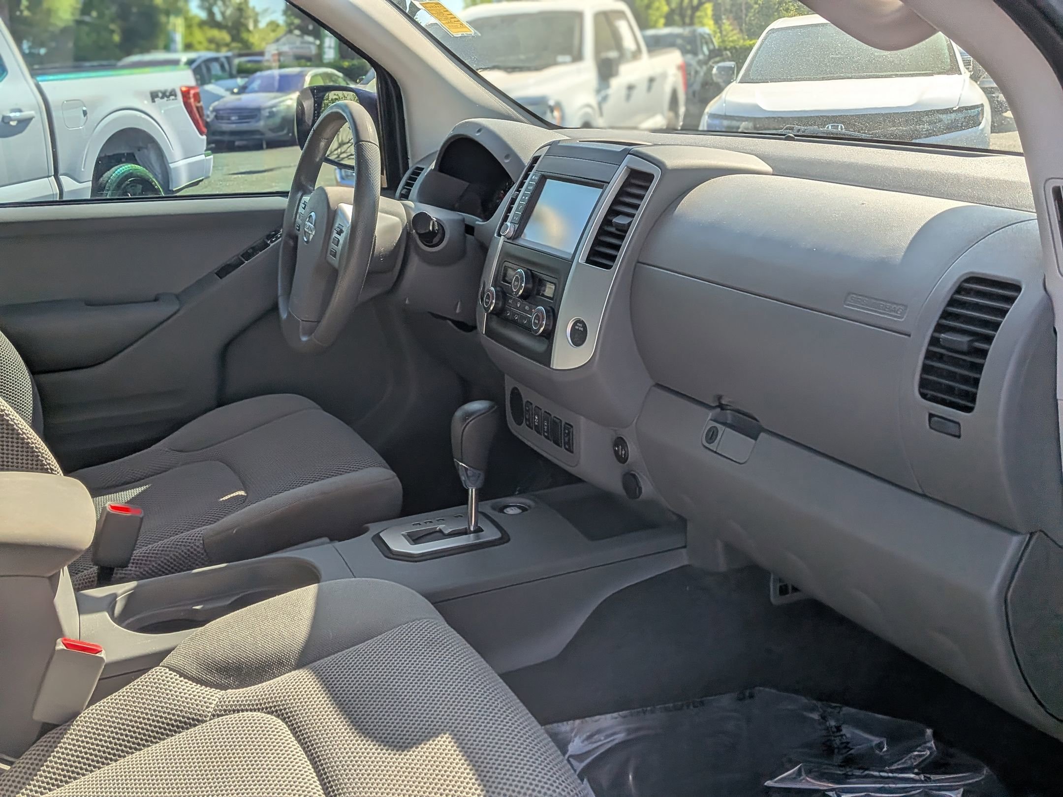 Used 2021 Nissan Frontier SV w/ Midnight Edition Floor Mats RWD image 22