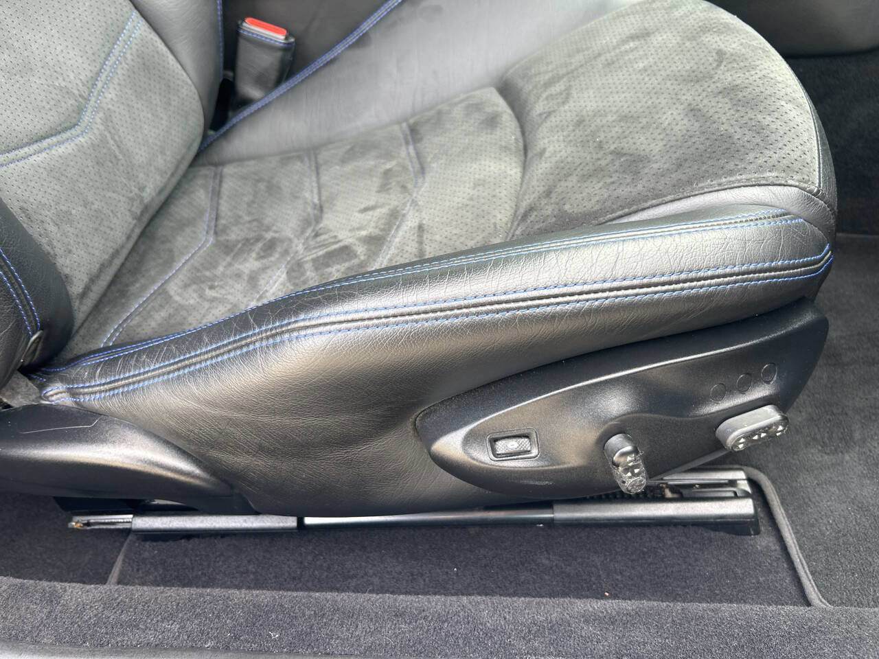 Used 2016 Maserati GranTurismo MC Centennial image 40