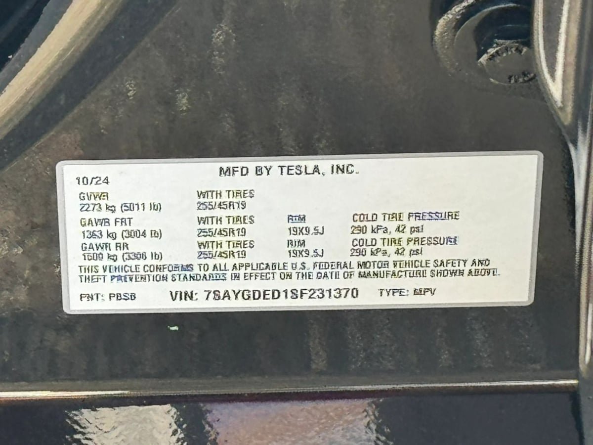 Used 2025 Tesla Model Y Long Range RWD image 41