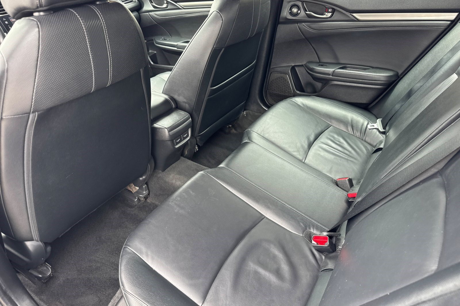 Used 2018 Honda Civic Sport Touring image 27