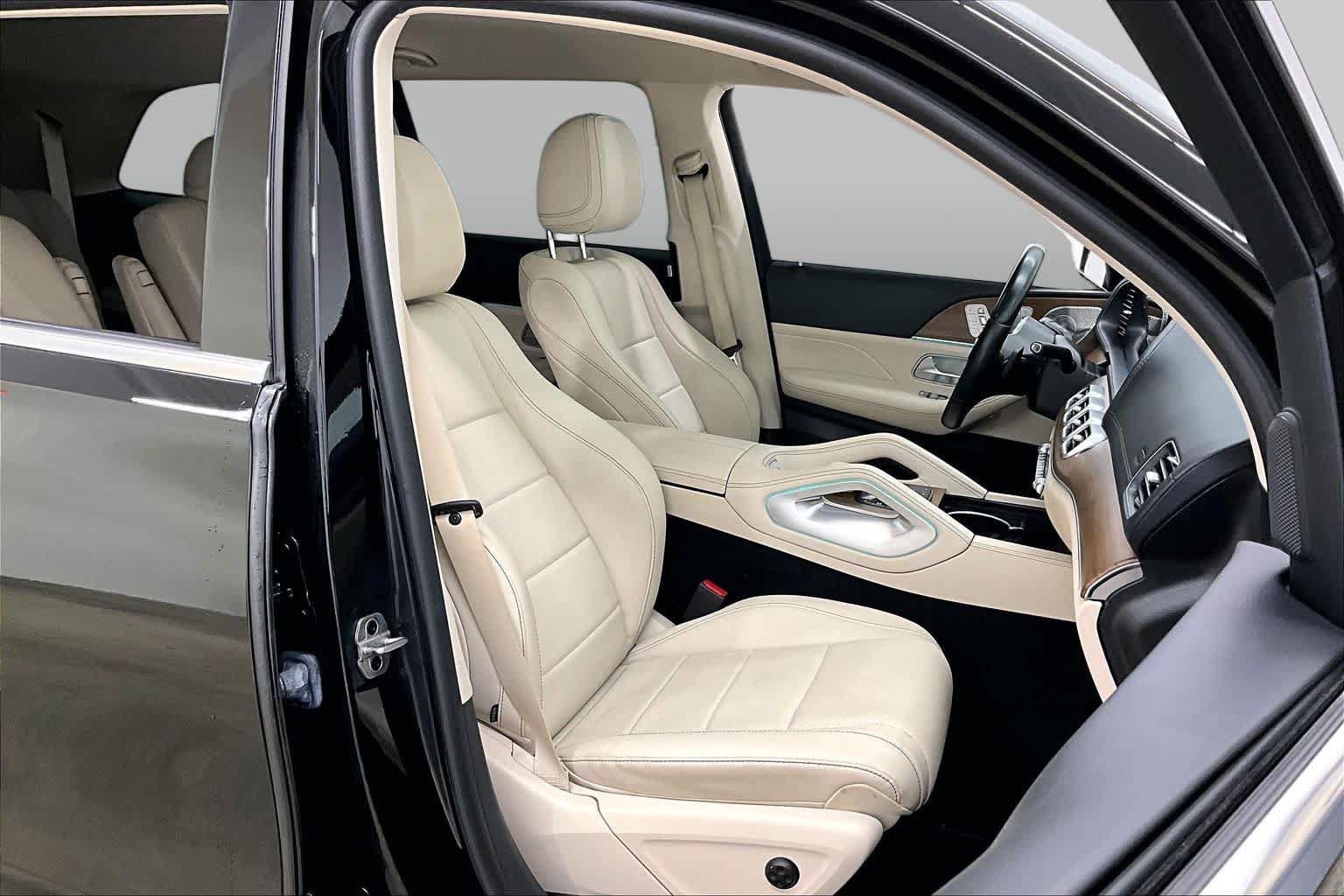 Certified 2022 Mercedes-Benz GLS 450 4MATIC image 9
