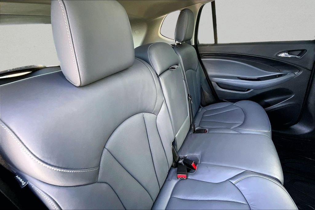 Used 2020 Buick Envision Essence FWD image 25