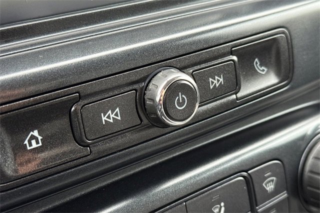 Used 2017 GMC Sierra 2500 2WD Crew Cab image 31