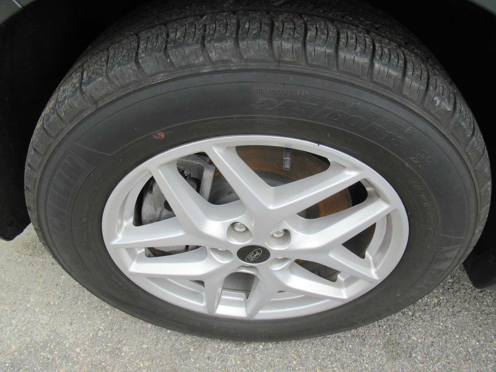 Used 2023 Ford Edge SEL AWD/4WD image 9