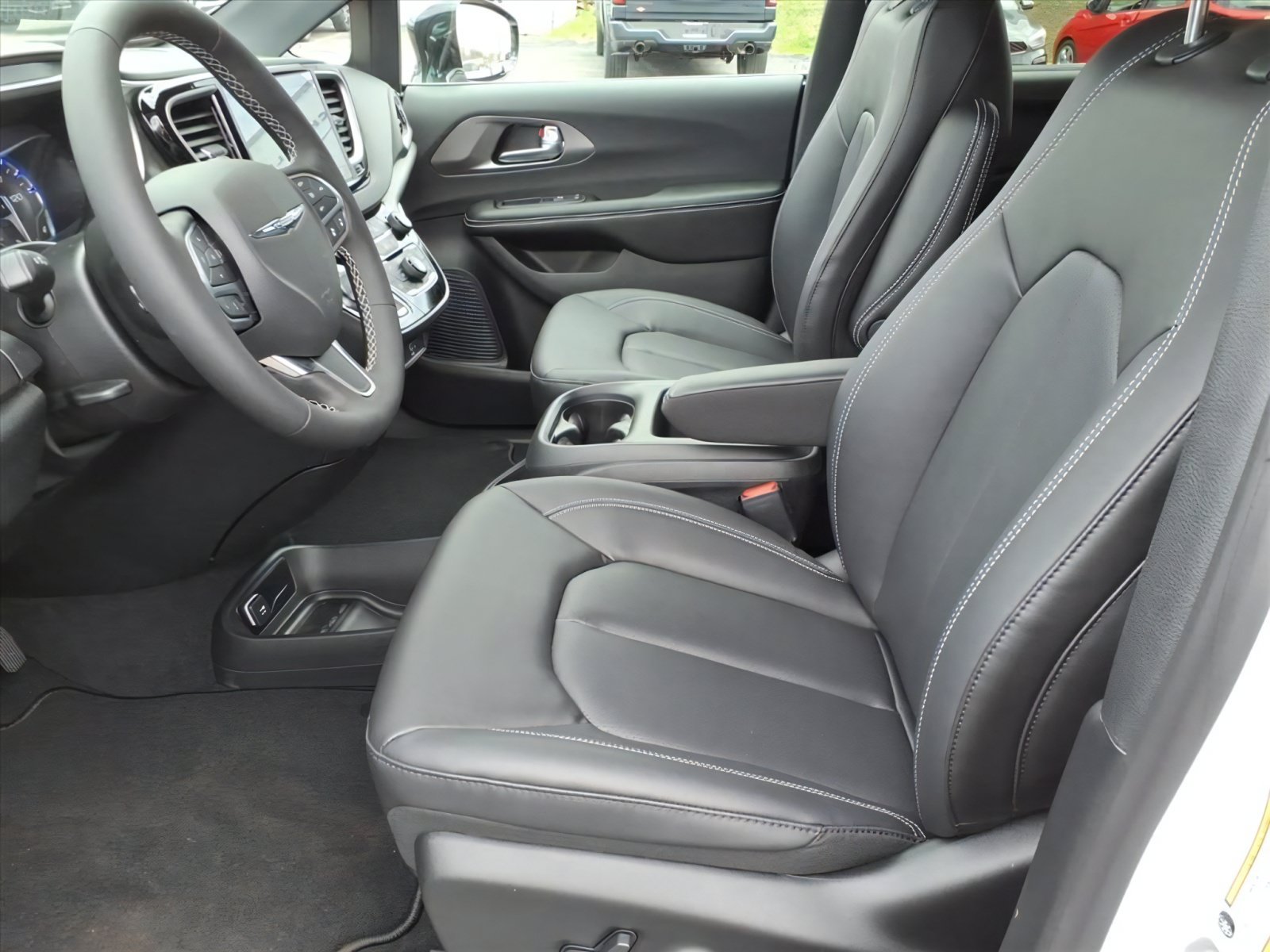 New 2026 Chrysler Voyager LX FWD image 12
