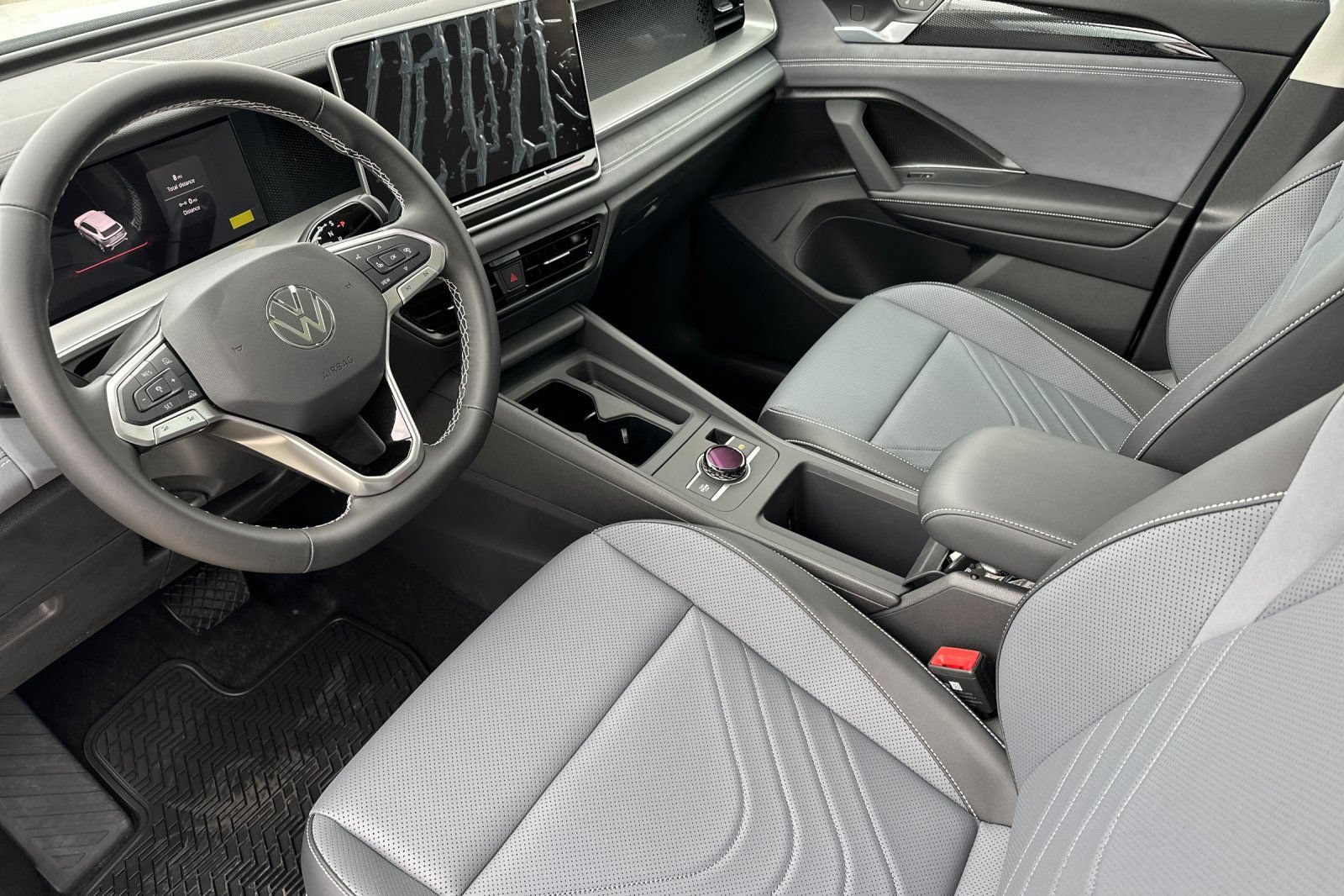 New 2026 Volkswagen Tiguan SE AWD/4WD image 10