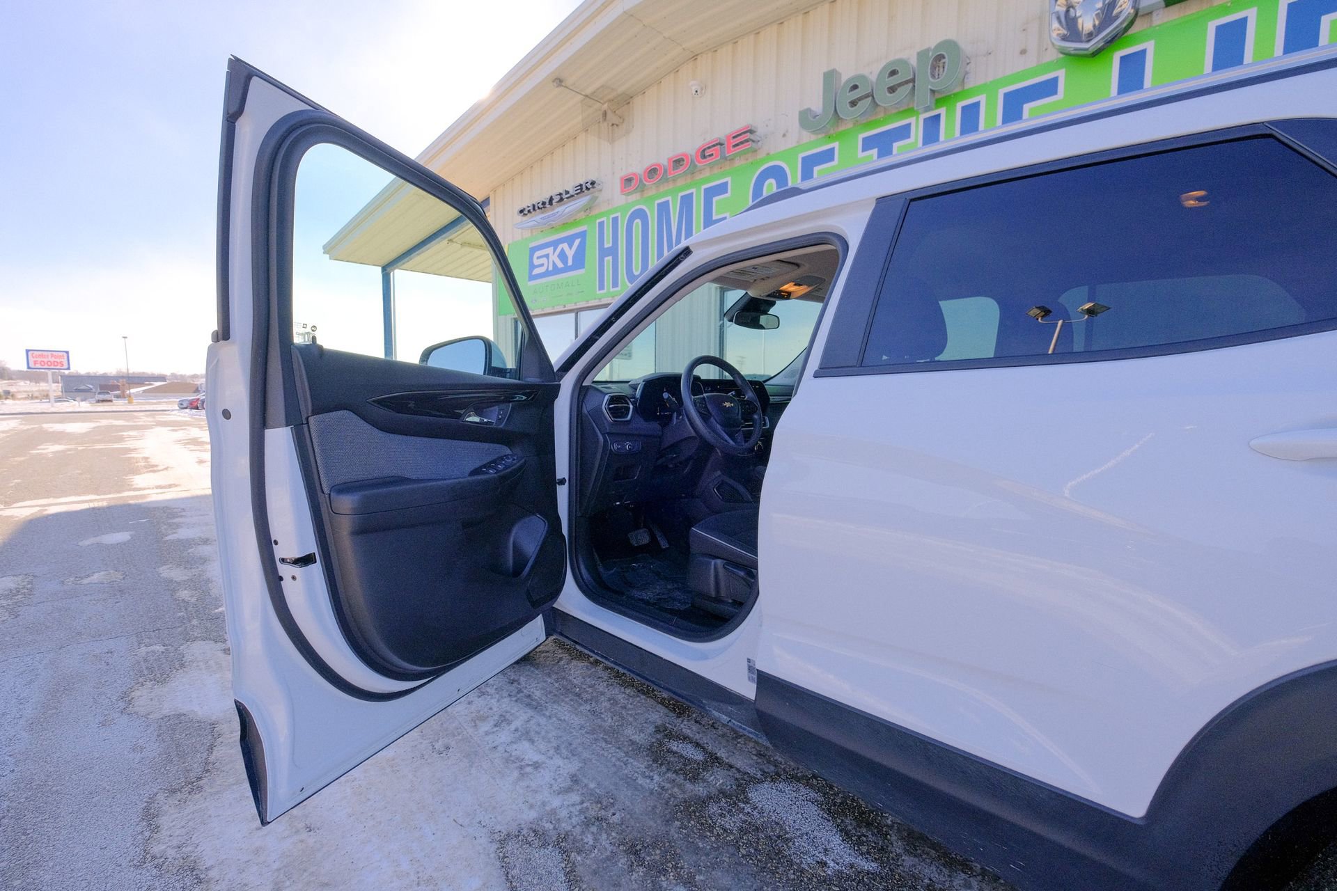 Used 2025 Chevrolet TrailBlazer LT image 25