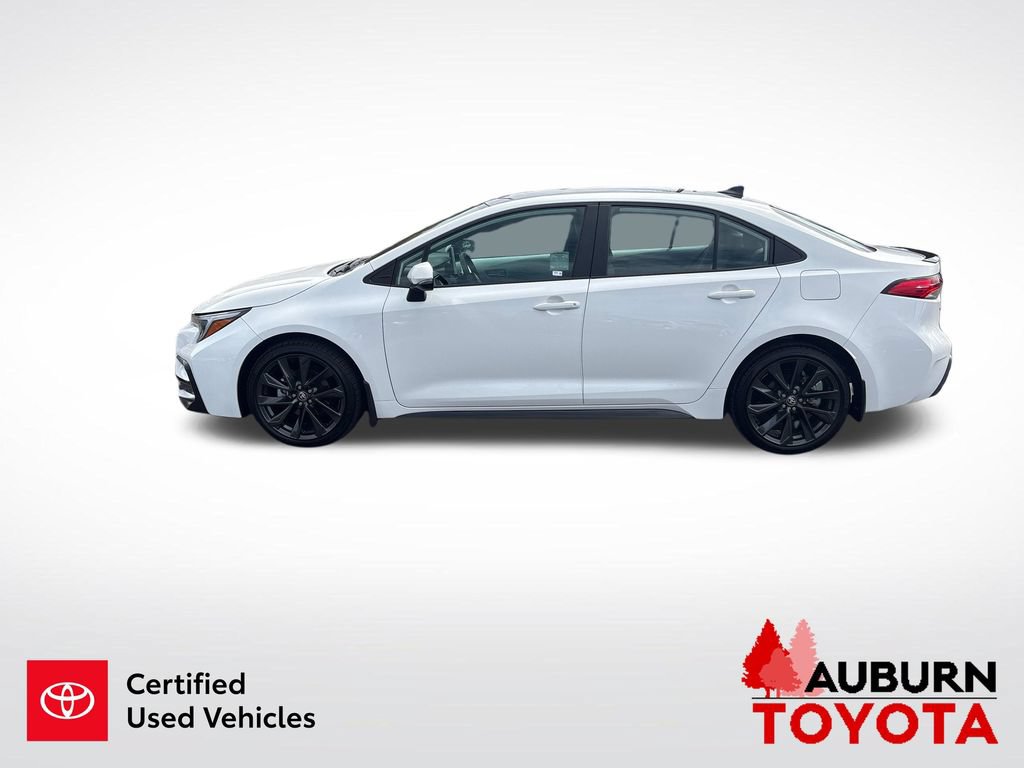 Certified 2026 Toyota Corolla SE w/ SE Package FWD image 5