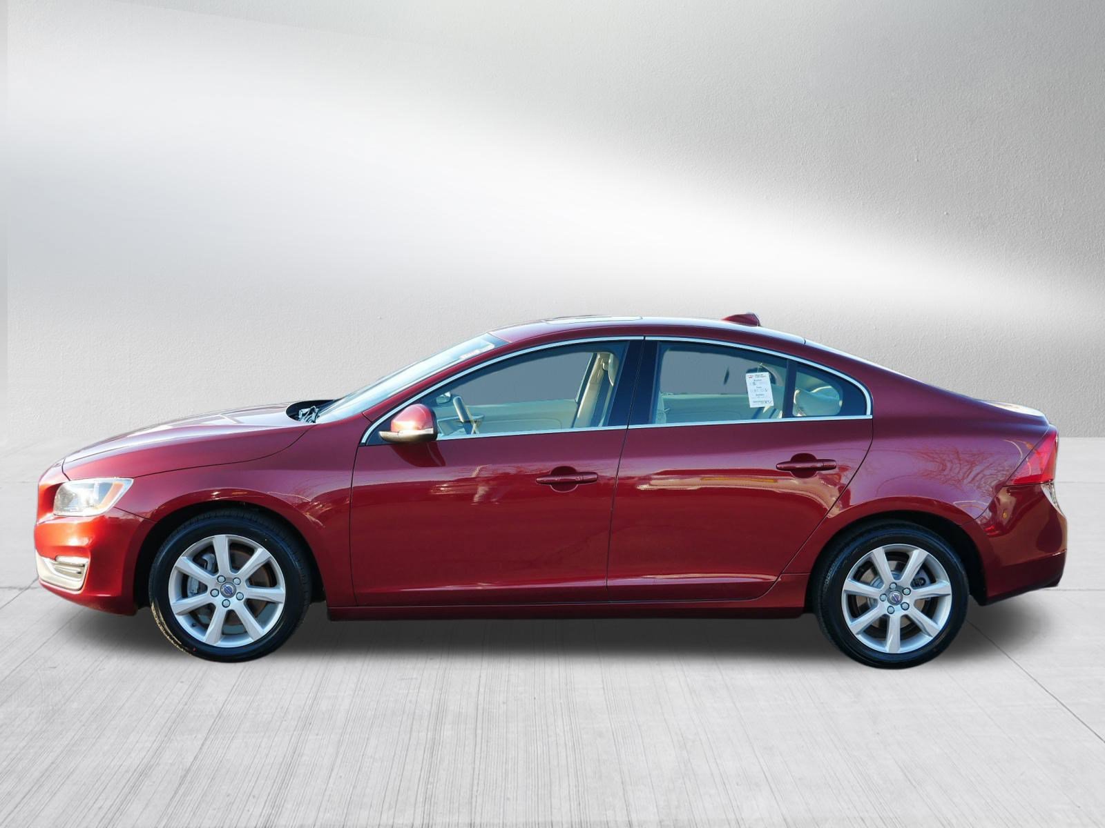 Used 2016 Volvo S60 T5 Premier image 4