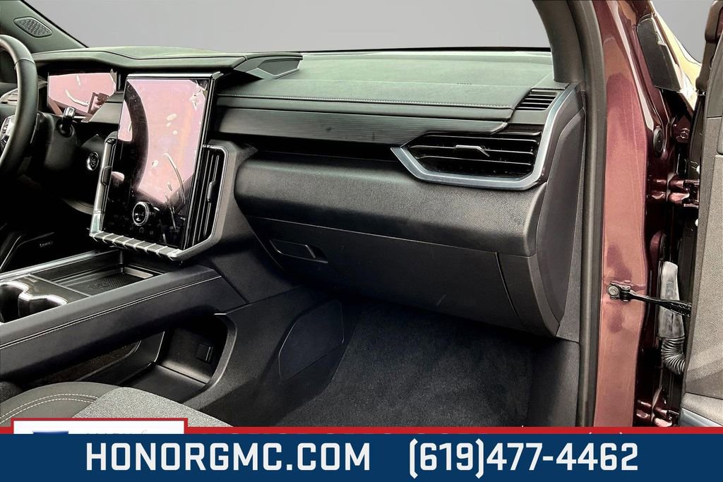 Used 2025 GMC Acadia Elevation image 27