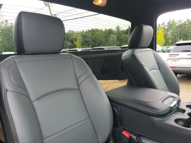 New 2024 RAM 3500 Tradesman image 35