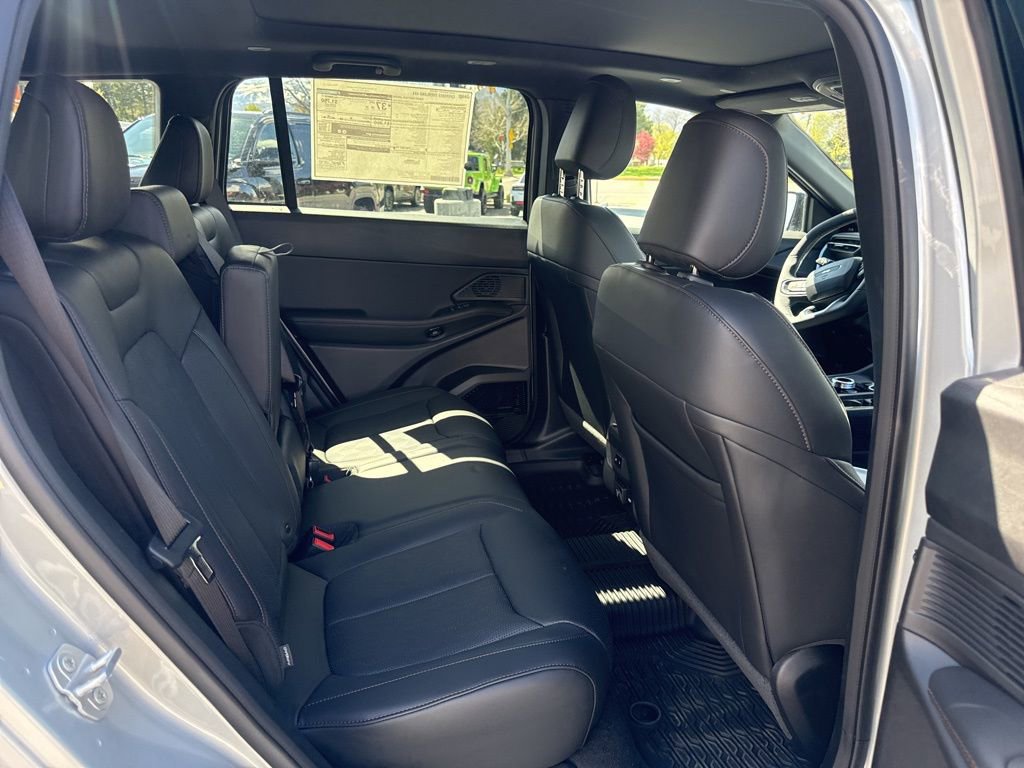 New 2026 Jeep Cherokee Overland AWD/4WD image 12