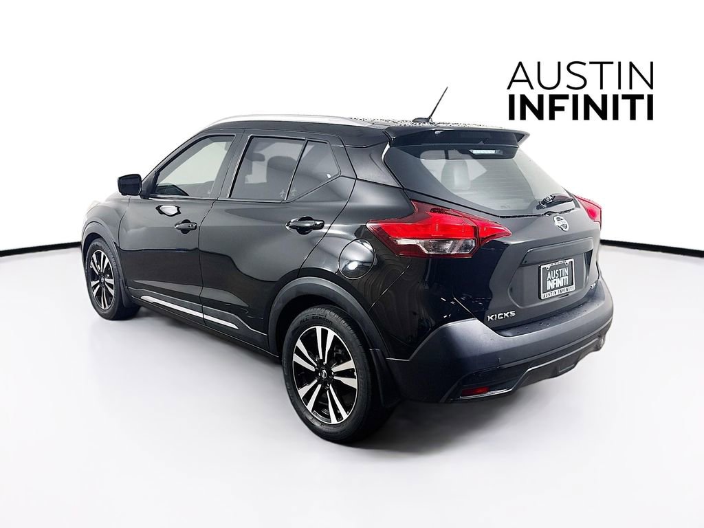 Used 2018 Nissan Kicks SR w/ Premium Package image 6