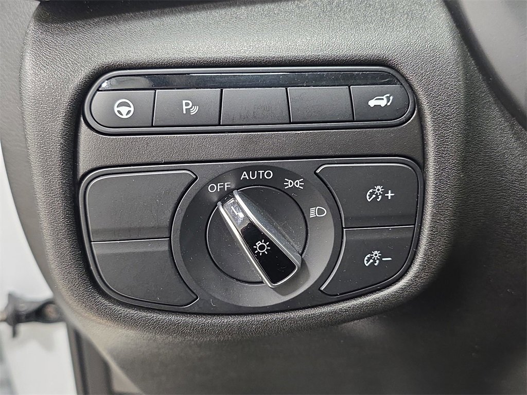 Certified 2023 INFINITI QX50 Luxe image 23