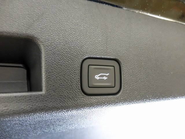 New 2026 Chevrolet Traverse Z71 w/ Driver Confidence Package image 25