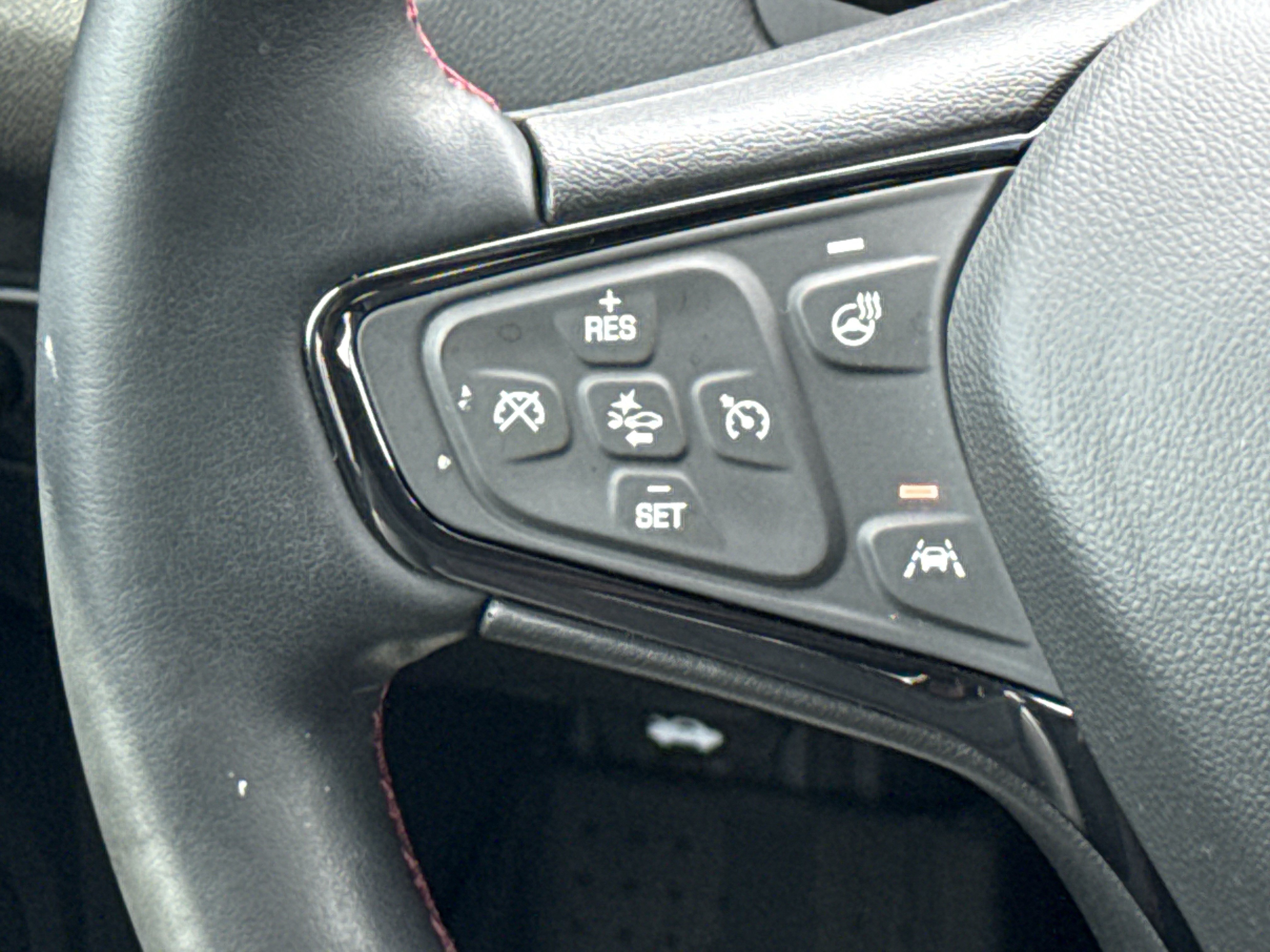 Used 2024 Chevrolet Equinox RS FWD image 19